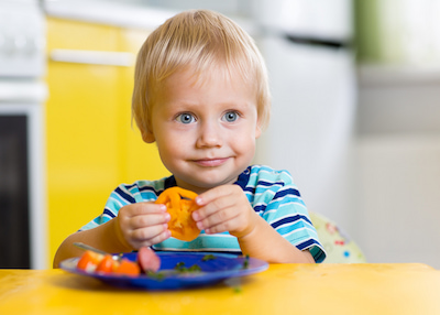 Как приучить детей есть овощи: семь шагов